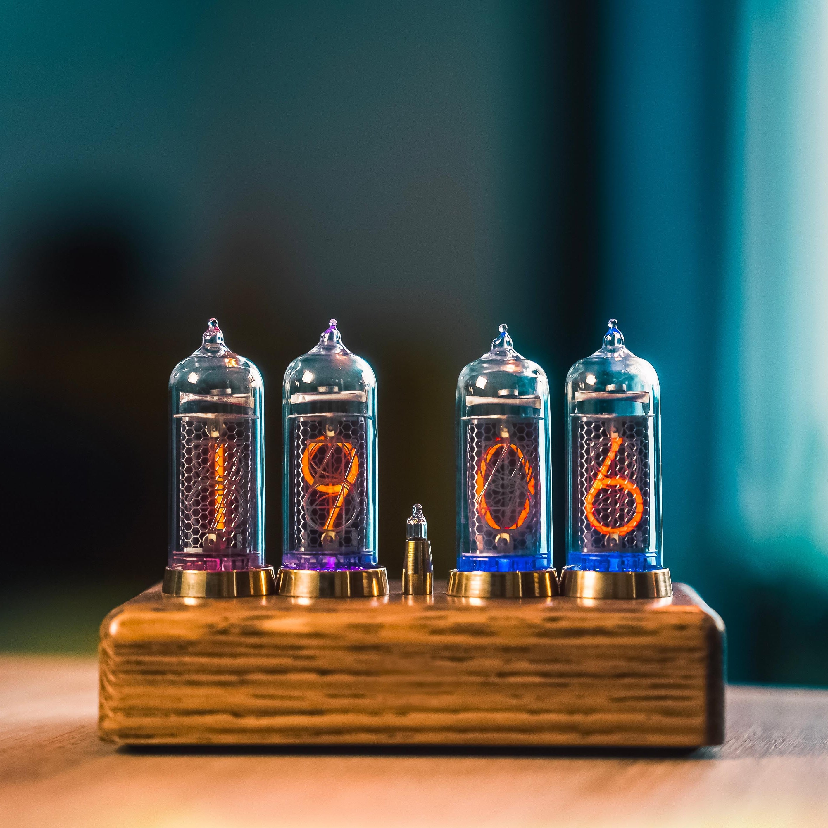 Horloge Rétro Nixie Tubes modèle 3D $19 - .c4d Horloge Rétro Nixie Tubes modèle 3D $19 - .c4d